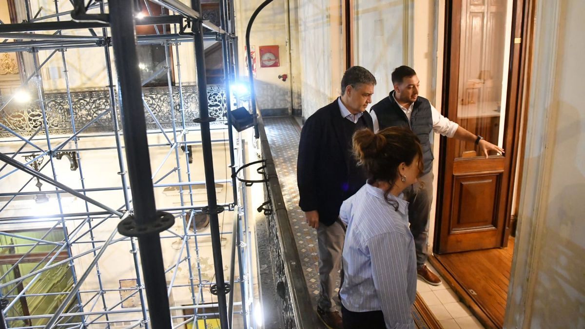 Jorge Macri supervisó las obras en la Casa de la Cultura porteña. (Foto: Gobierno de la Ciudad)