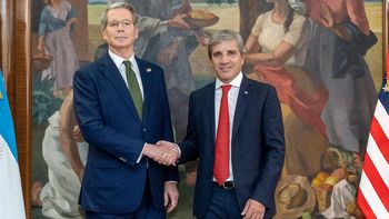 El Tesoro de Estados Unidos vendió dólares en el mercado cambiario argentino y confirmó el swap por US$ 20 mil millones