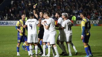 Todos los errores de Sebastián Zunino, un árbitro polémico