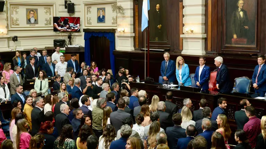 Tras el anuncio de Axel Kicillof, suspendieron la sesión de hoy en la Legislatura bonaerense