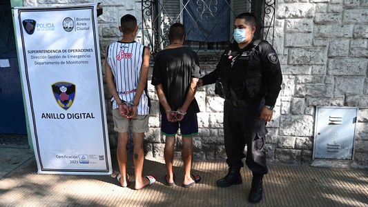 Nueva Pompeya: así cayeron dos ladrones de autos