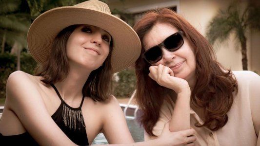 Cristina publicó la primera foto junto a su hija Florencia desde que viajó a Cuba