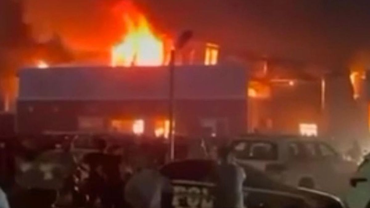 El local en Irak que ardi&oacute; en una fiesta de casamiento con 700 invitados (Foto: gentileza Sky News).