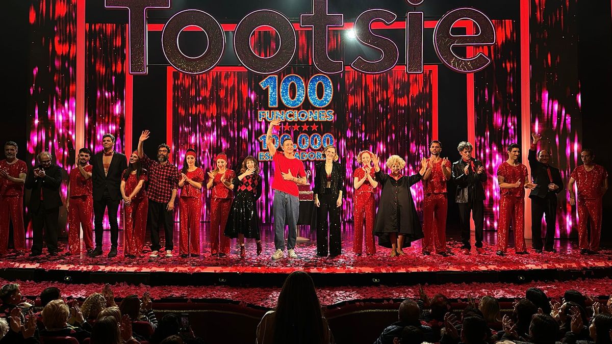 Tootsie, la exitosa obra de Nico Vázquez, cumplió sus primeras 100 funciones: las imágenes&nbsp;