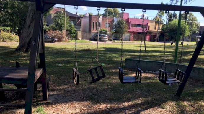 Una nena de 10 años jugaba con la hamaca en Santa Fe, se enredó con una prenda y la familia no tiene consuelo