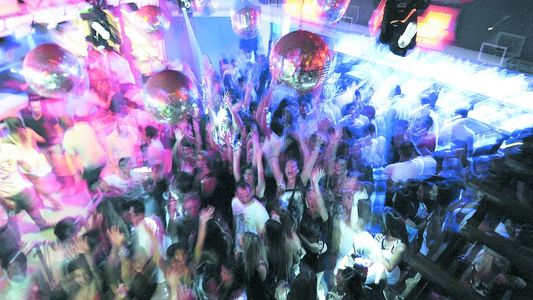 Escándalo: el repudiable disfraz de mujer abusada de un alumno en su viaje de egresados