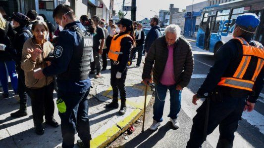 Las largas colas para pagar servicios volvieron a poner en jaque a la cuarentena