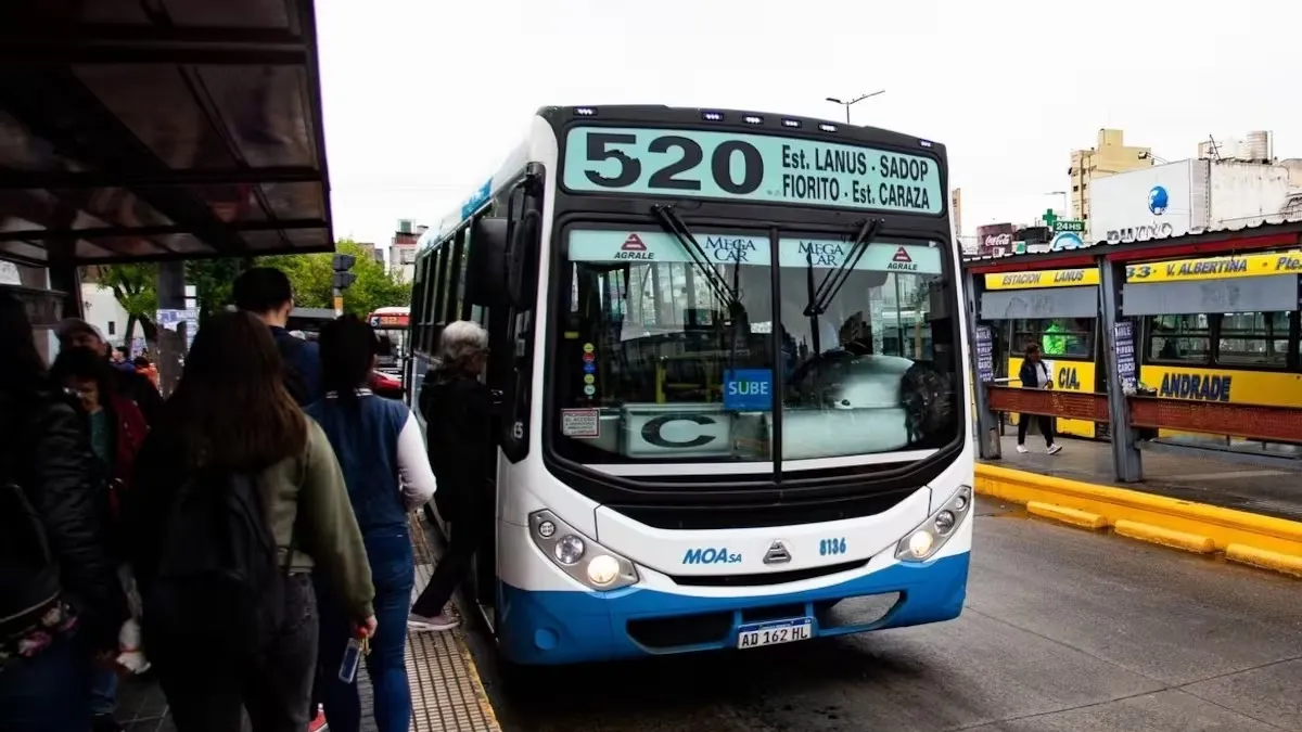 Qué líneas de colectivos funcionan con servicio limitado y cuándo normalizarían su operación