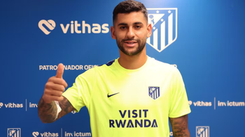 Cuti Romero fue presentado en el Atlético de Madrid y dejó una tajante frase sobre Julián Álvarez