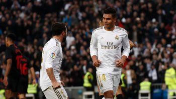 Real Madrid le ganó a Sevilla quedó líder y le puso presión a Barcelona