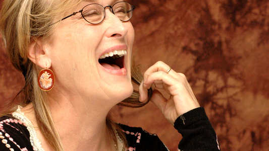 La comedia romántica de Netflix que duda 2 horas y te hace orinar de risa