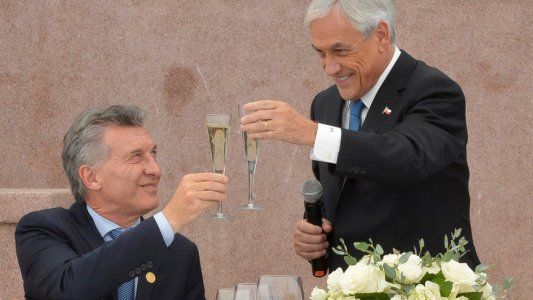 Macri viajó a Chile, brindó con Piñera y pidió mejorar las relaciones entre ambos países