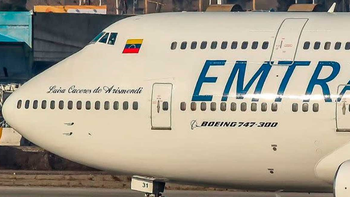 El avión venezolano retenido en Ezeiza habría salido de Caracas y no de México