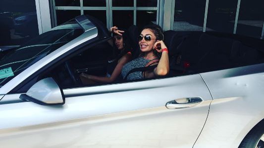 Johanna Villafañe recibió un auto costosísimo para su cumpleaños