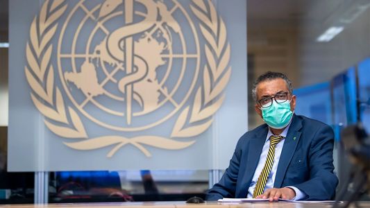 La OMS alertó que Ómicron avanza a un ritmo no visto con ninguna otra y lanzó una fuerte advertencia