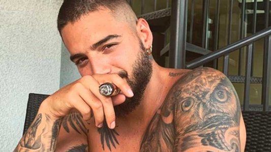 Maluma en el ojo de la polémica: ¿Se besó con su mamá?