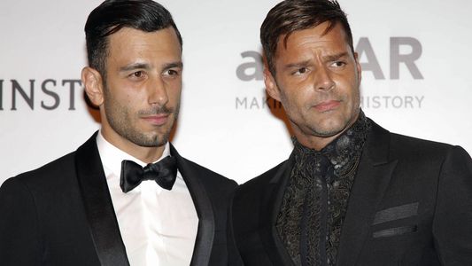 ¡Ricky Martin anuncia que se casa con Jwan Yosef y mostró el anillo!