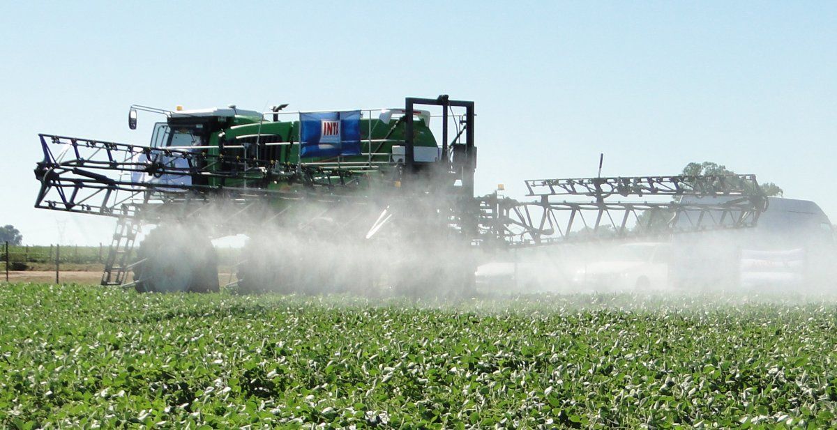 La aplicación de agroquímicos por parte de los productores agropecuarios: Bumper Crop salió en defensa. 