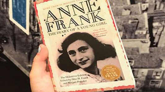 Sacan de circulación el libro que había revelado el último secreto de Ana Frank