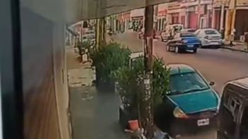 El video del terrible momento en el que un policía murió atropellado por delincuentes