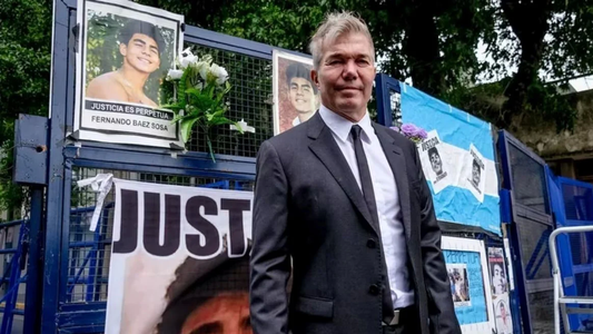 Fernando Burlando suspendió el acto en el que anunciaría su candidatura como Gobernador