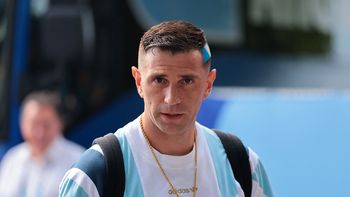 ¿Volvió la cábala? El tremendo cambio de look del Dibu Martínez para el partido ante Cabo Verde