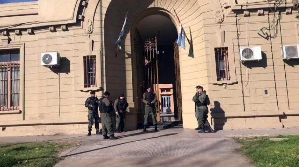 Presos convivían con dos mujeres y tenían televisores de 50 pulgadas en Santa Fe