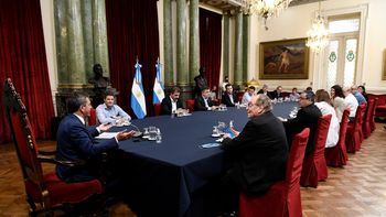 Hermetismo total en el Gobierno y negociaciones frenéticas por el acuerdo con el FMI