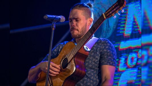 Néstor Ló y Los Caminantes llevaron su música a Resistencia