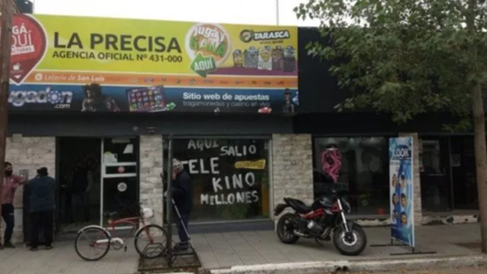 Albañil sin casa ganó $47 millones con el Telekino, ¿qué hará con el dinero?