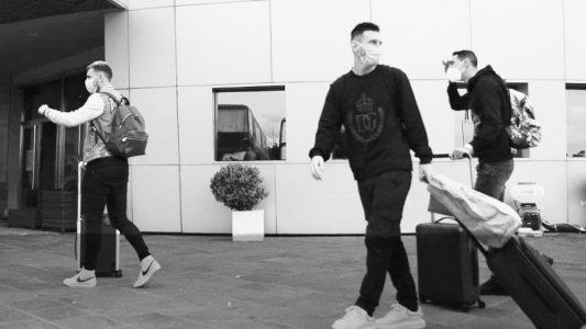 El primero en llegar: Messi ya llegó a la Argentina para la doble fecha de Eliminatorias ante Paraguay y Perú