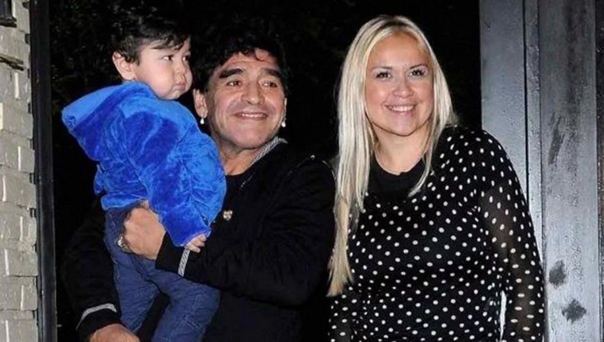 Polémico chat de Verónica Ojeda en el que le pide a Diego Maradona que le done una camioneta