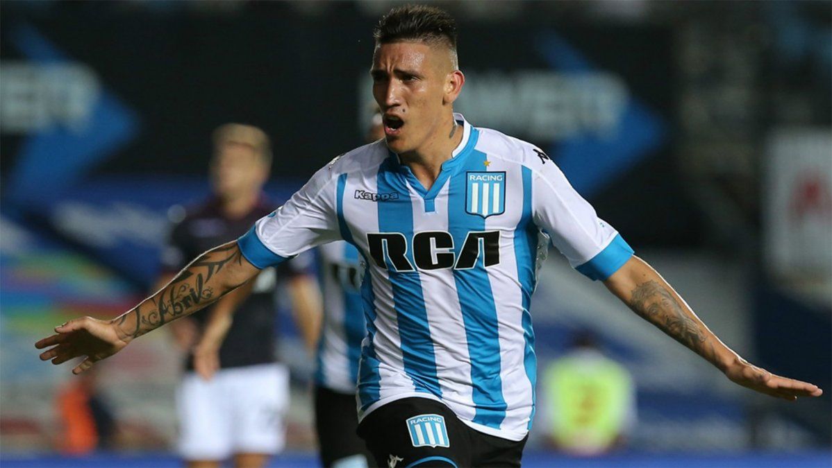 Otro tuit polémico de Ricardo Centurión: Extraño ver jugar a Centurión