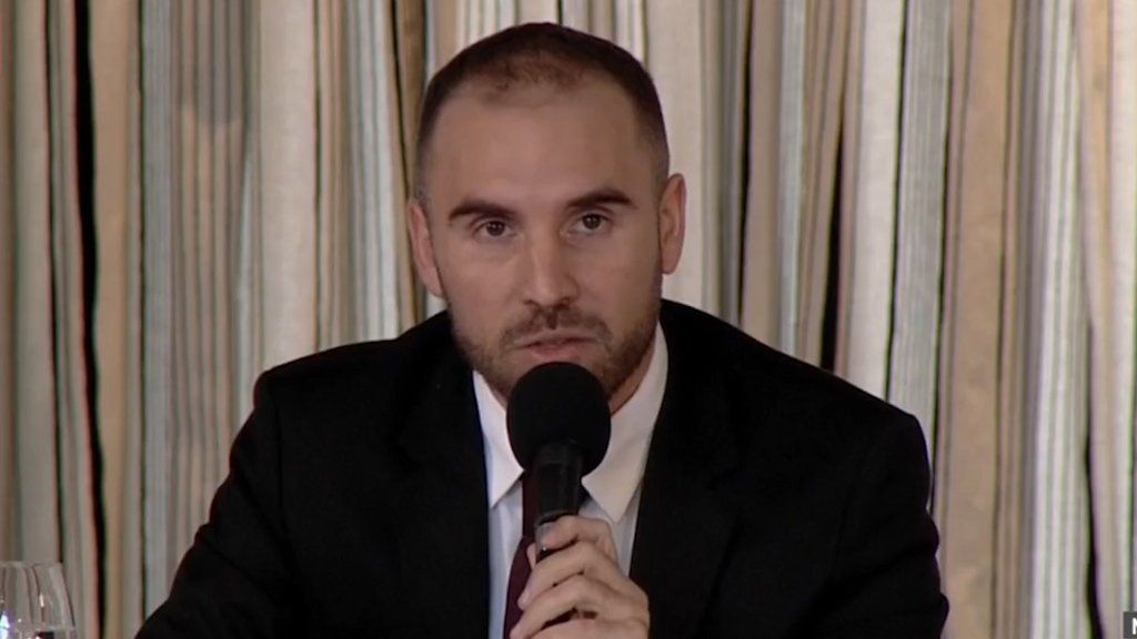 Diálogos con José Tasa: el movimiento en cámara lenta de Guzmán podría costarle el puesto