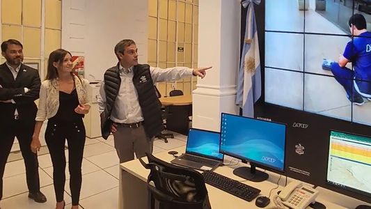 La Aduana y ANAC entrenarán pilotos de drones para controlar las fronteras