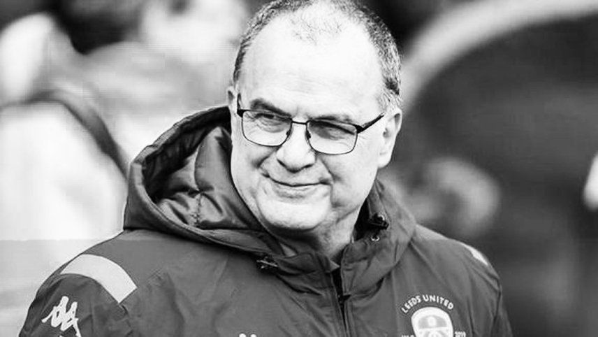 Ya es oficial: Marcelo Bielsa firmó su renovación de contrato con el Leeds