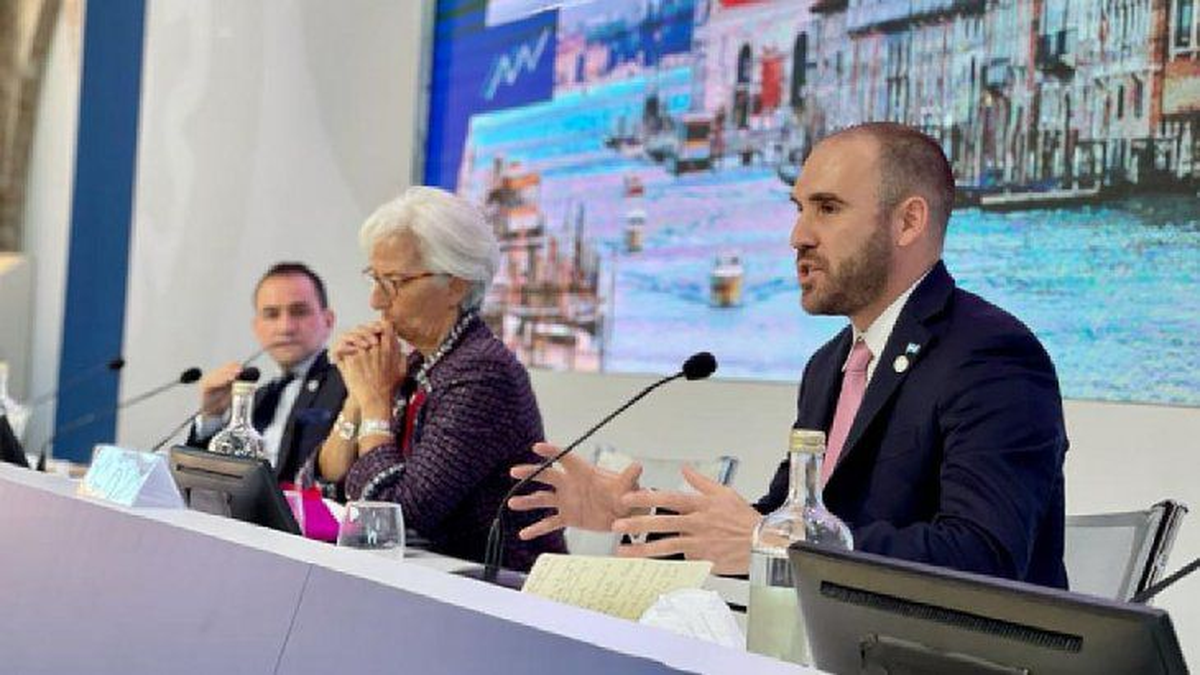 Cumbre en Venecia: Guzmán se comprometió ante el FMI a cumplir con próximos pagos.El ministro y Georgieva hablaron también de la eventualidad de una rebaja en las tasas