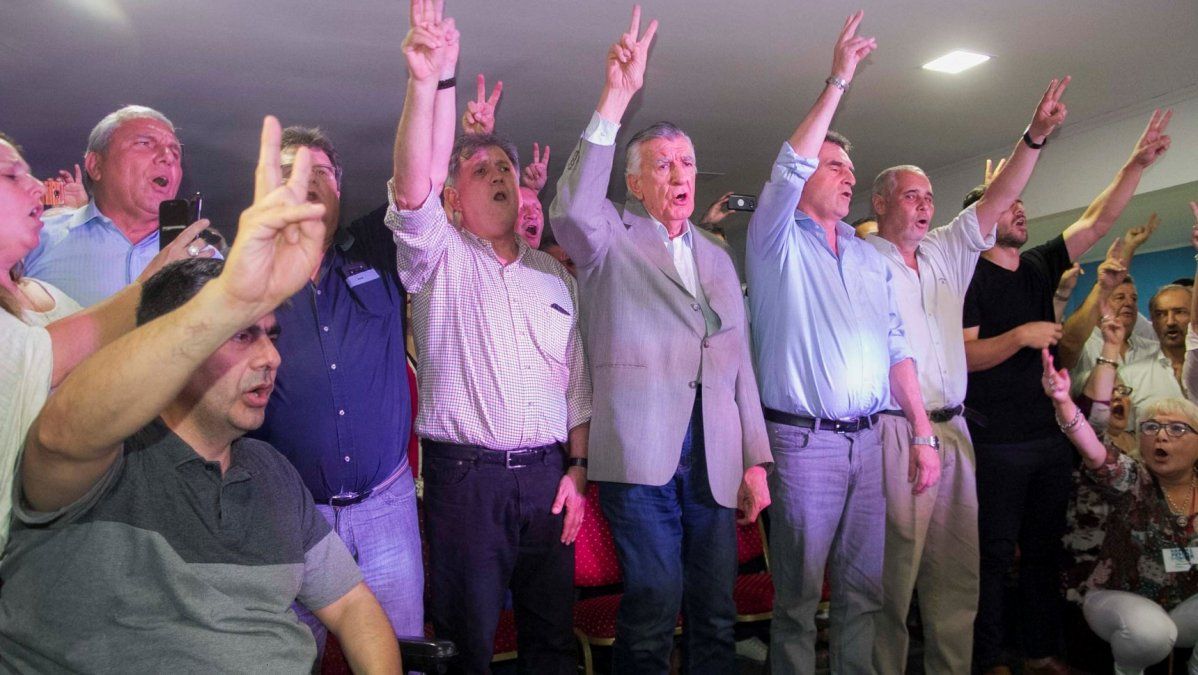 El PJ respaldó a Menéndez y acusó al Gobierno de encabezar una persecución