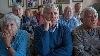 Los jubilados podrían perder el bono de $70.000 en 2025 (Foto: Ideogram). Los jubilados podrían perder el bono de $70.000 en 2025 (Foto: Ideogram).