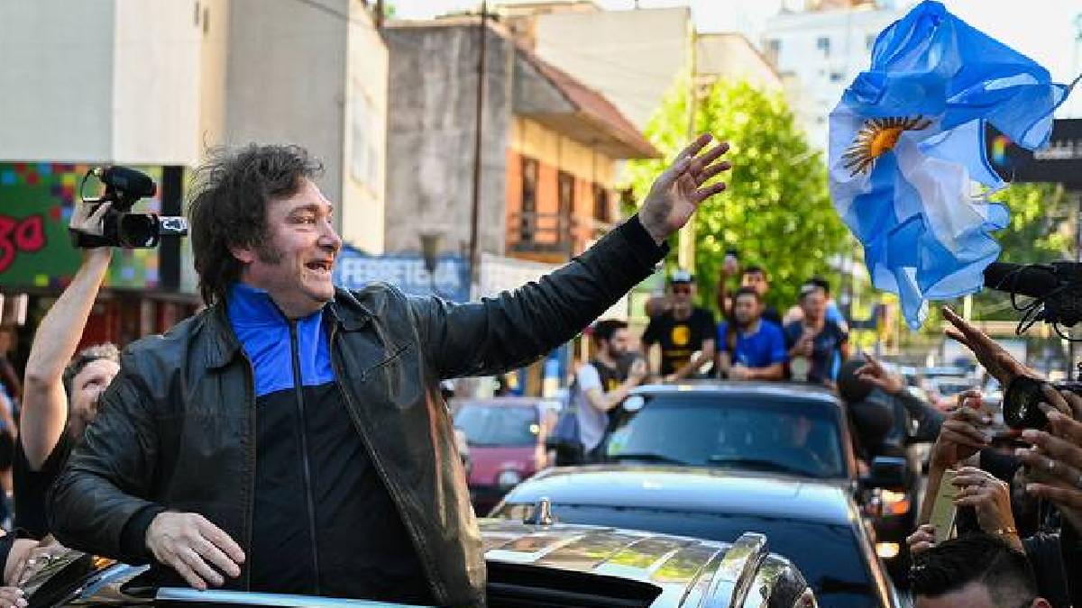Javier Milei insiste con el pedido de 