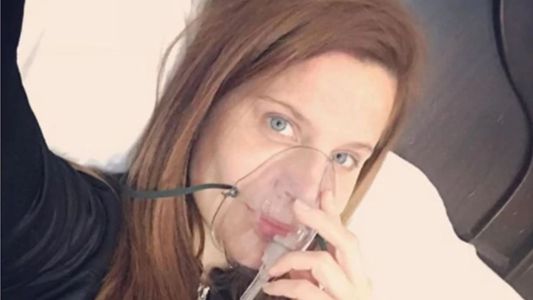 Agustina Kämpfer se mostró en las redes con un tubo de oxígeno