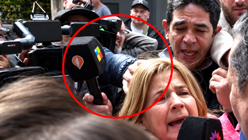 se pico todo en plena cobertura: un camarografo le tiro del pelo a mercedes ninci y moria casan estallo