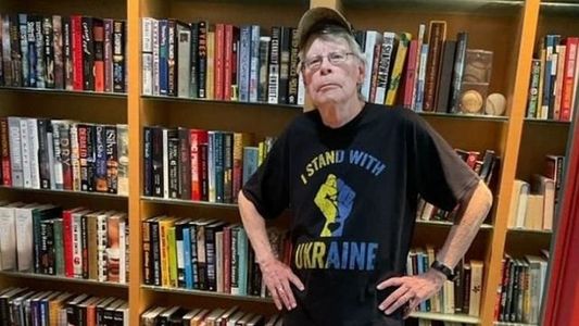 Más de 1.000 escritores enfrentan a Putin: Basta de esta guerra insensata