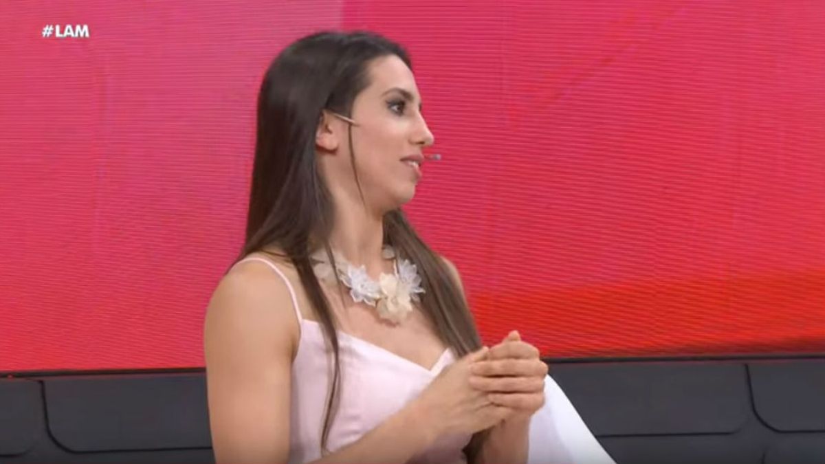 -Cinthia Fernández-