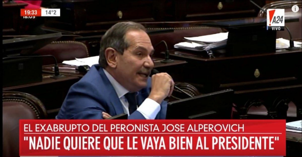 El duro exabrupto de Alperovich en la sesión por tarifas