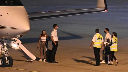 El regreso del campeón: Lionel Messi viaja de Rosario a París