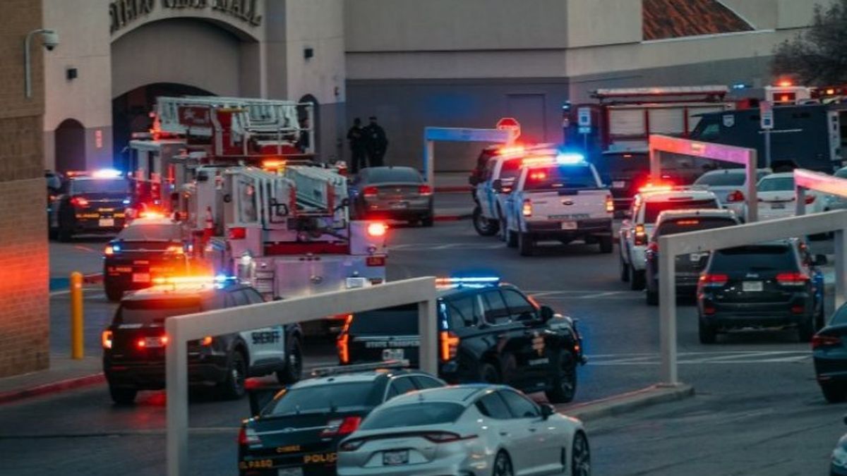 Tiroteo en Texas: un hombre mató a ocho personas en un shopping y luego fue abatido por un policía (Foto: AP).