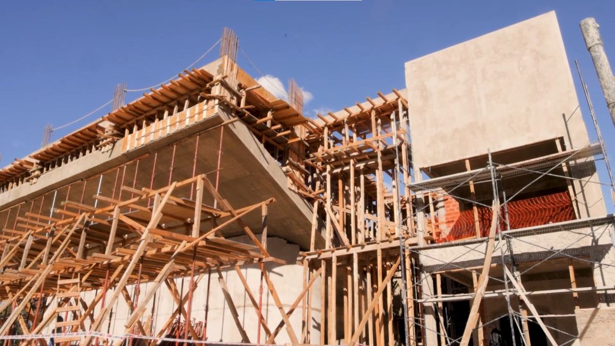 El futuro Teatro Municipal Malvinas Argentinas se encuentra en una etapa avanzada de construcción. (Foto: captura de pantalla)