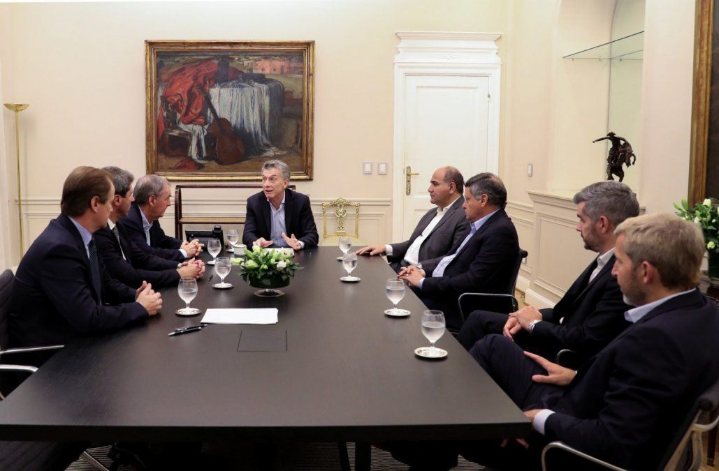 Después del voto antitarifas, Macri recibió a los gobernadores peronistas más amigos