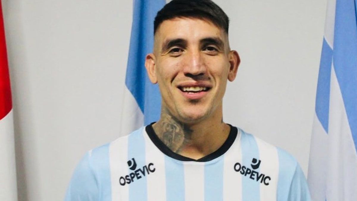 Ricardo Centurión volvió al fútbol argentino y lanzó una fuerte advertencia: Mi inconducta...
